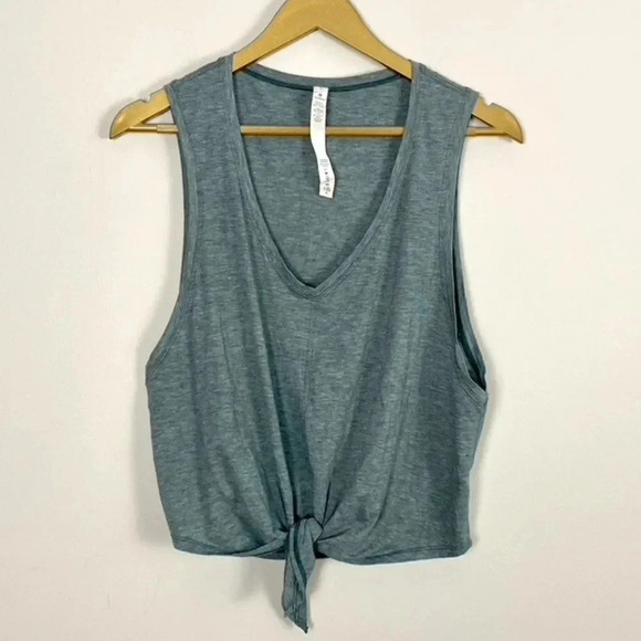 Lululemon Knot Gonna Fly Knotted Cropped Tank - Picture 2 of 10